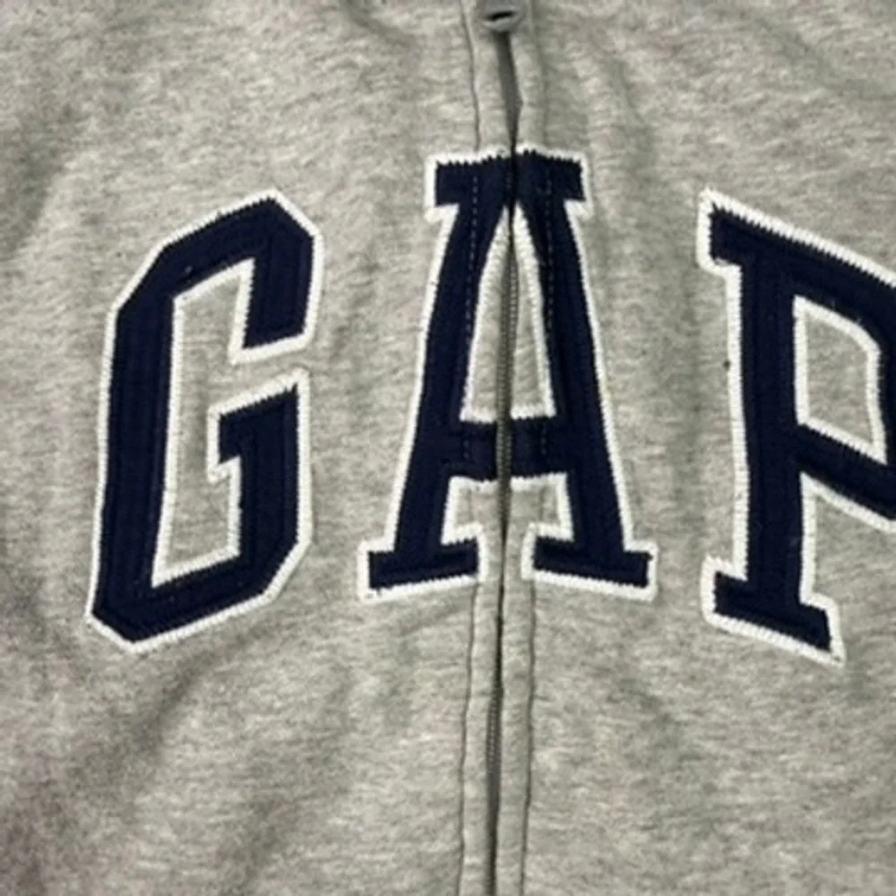 GAP kids zip